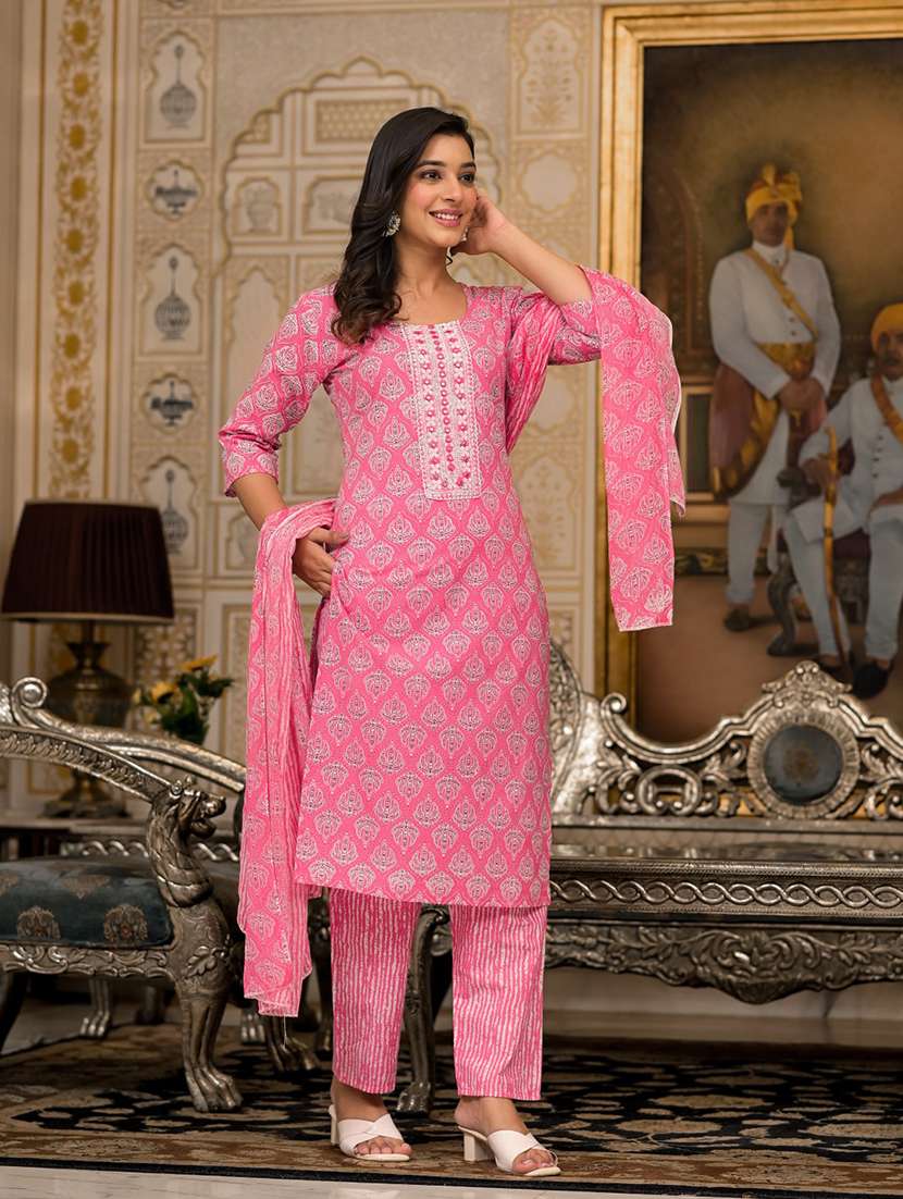 women three quarter sleeve kurta pant with dupatta set - 21391926 - Standard Image - 2