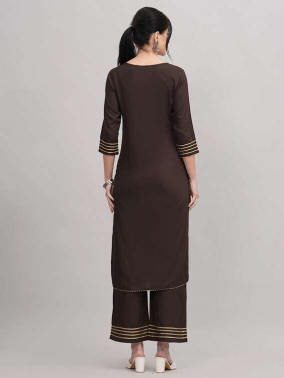 women three quarter sleeve straight kurta - 21393452 - Standard Image - 2