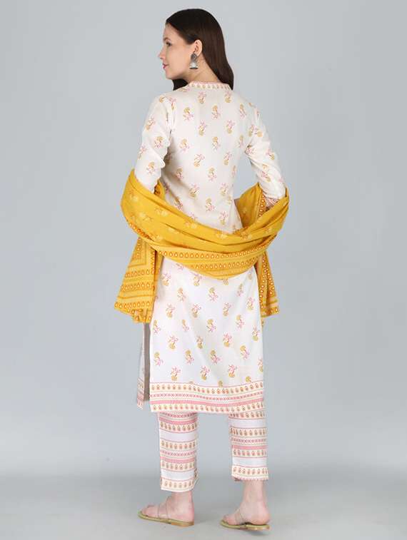women three quarter sleeve kurta pant with dupatta set - 21393506 - Standard Image - 2
