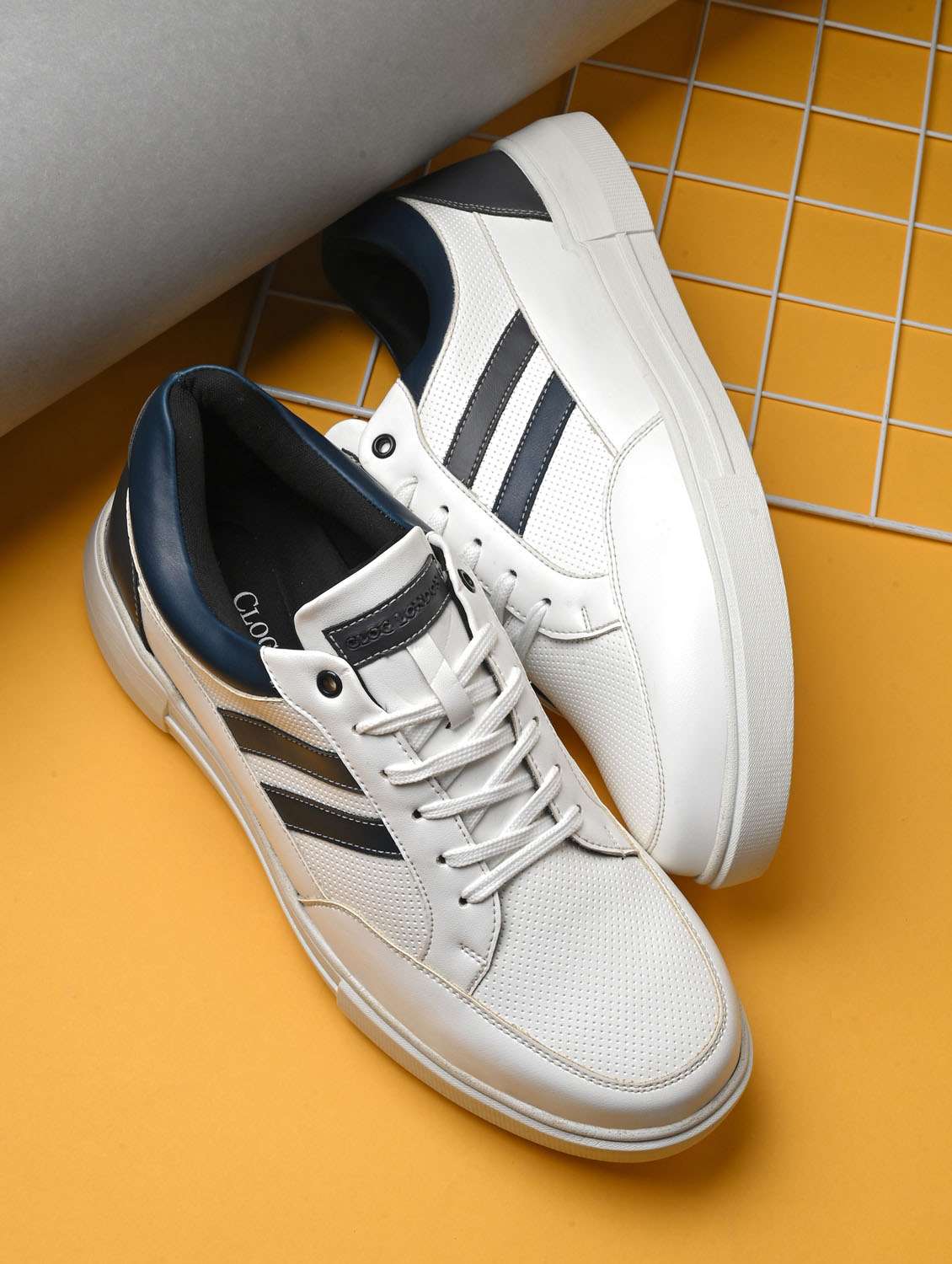 men color block lace up sneakers - 21393666 -  Zoom Image - 0