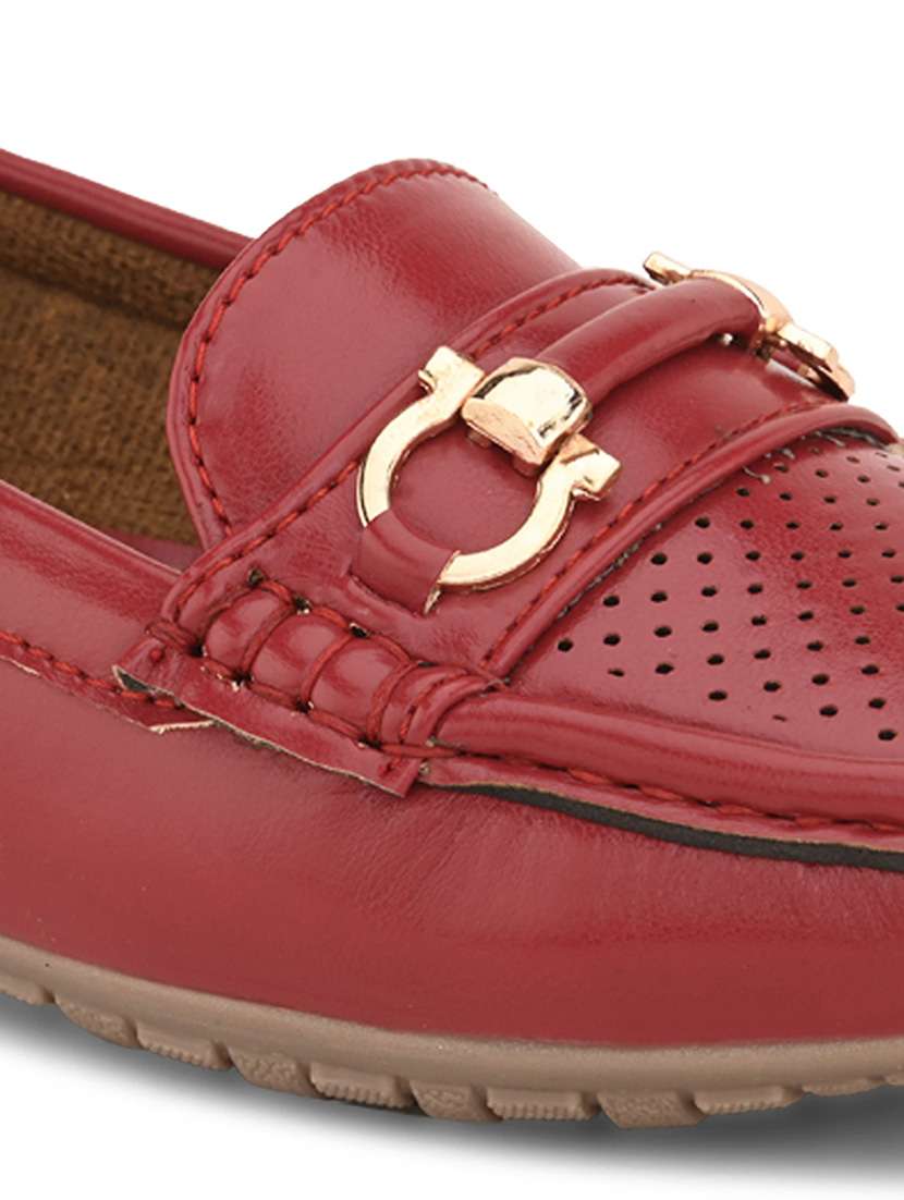 women solid slip on loafer - 21399682 -  Standard Image - 2