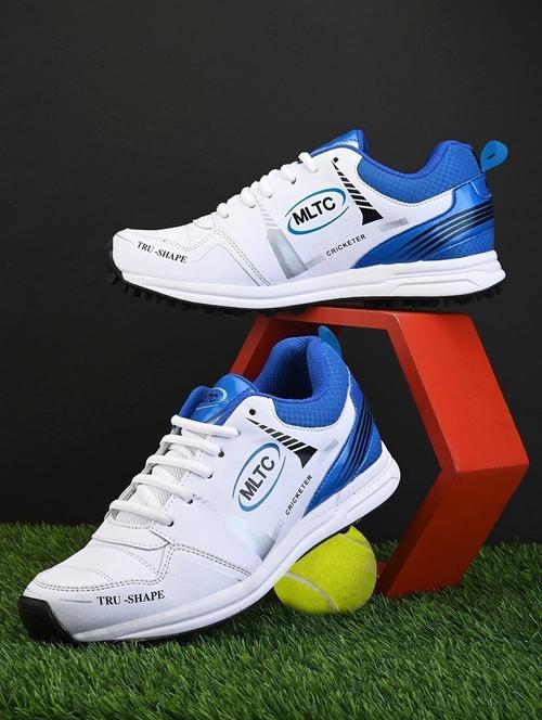 men lace up running sports shoes - 21399723 - Standard Image - 0