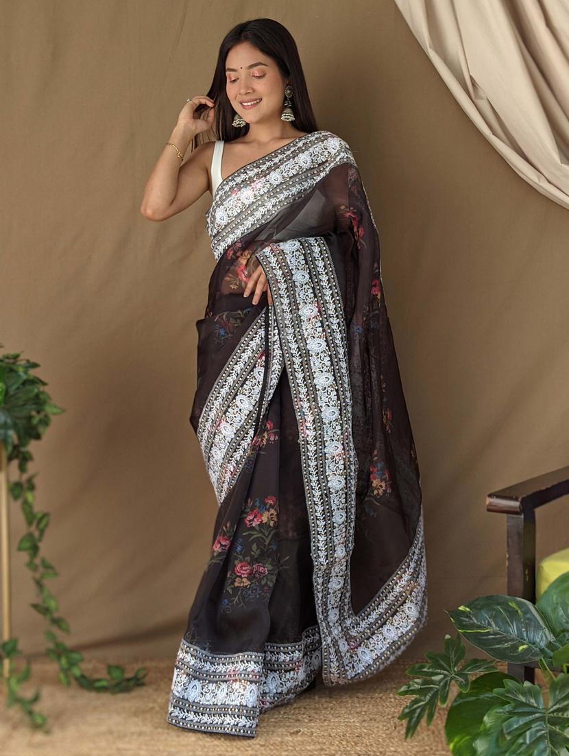 women floral printed bordered saree - 21402147 -  Zoom Image - 0
