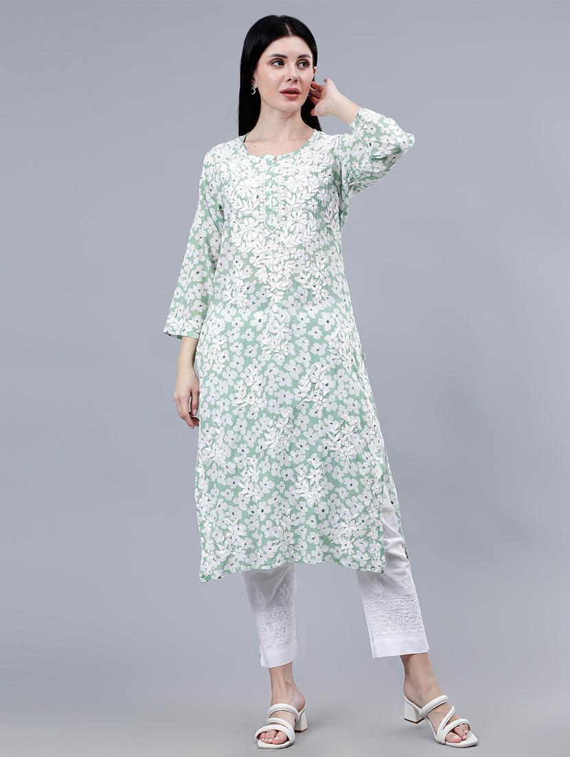 women three quarter sleeve chikankari kurta 