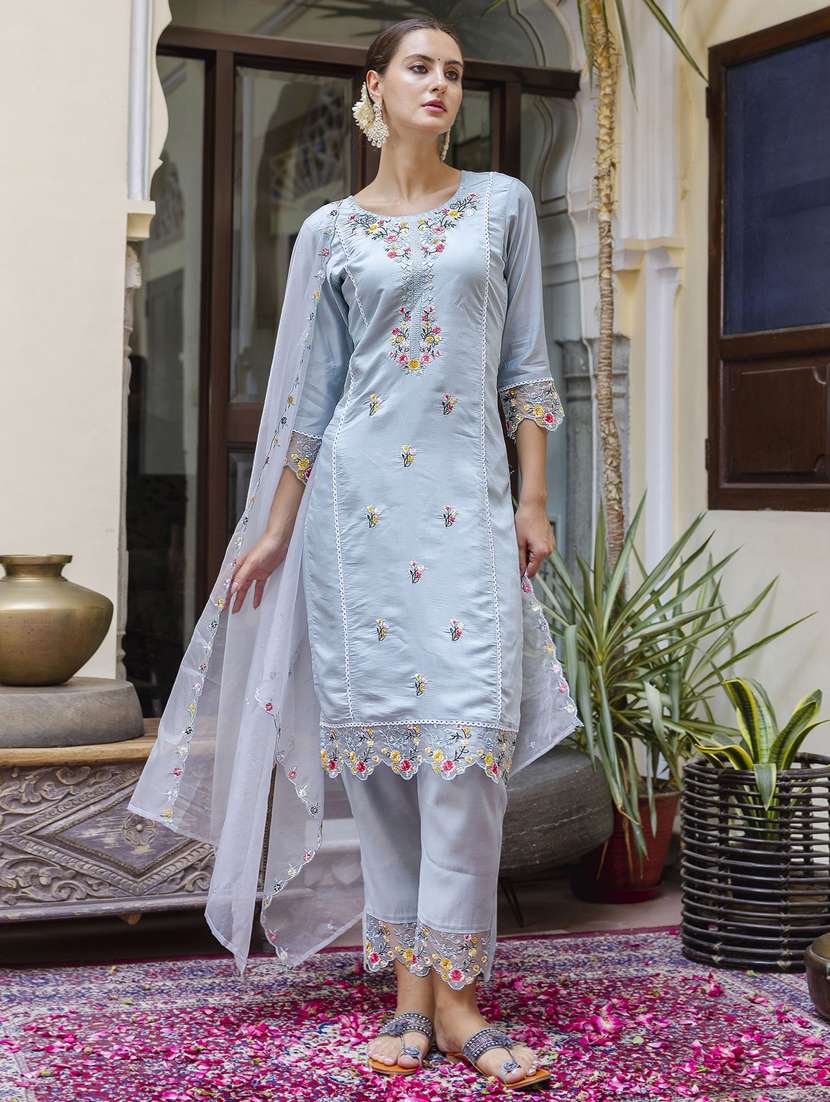 women three quarter sleeve kurta pant with dupatta set