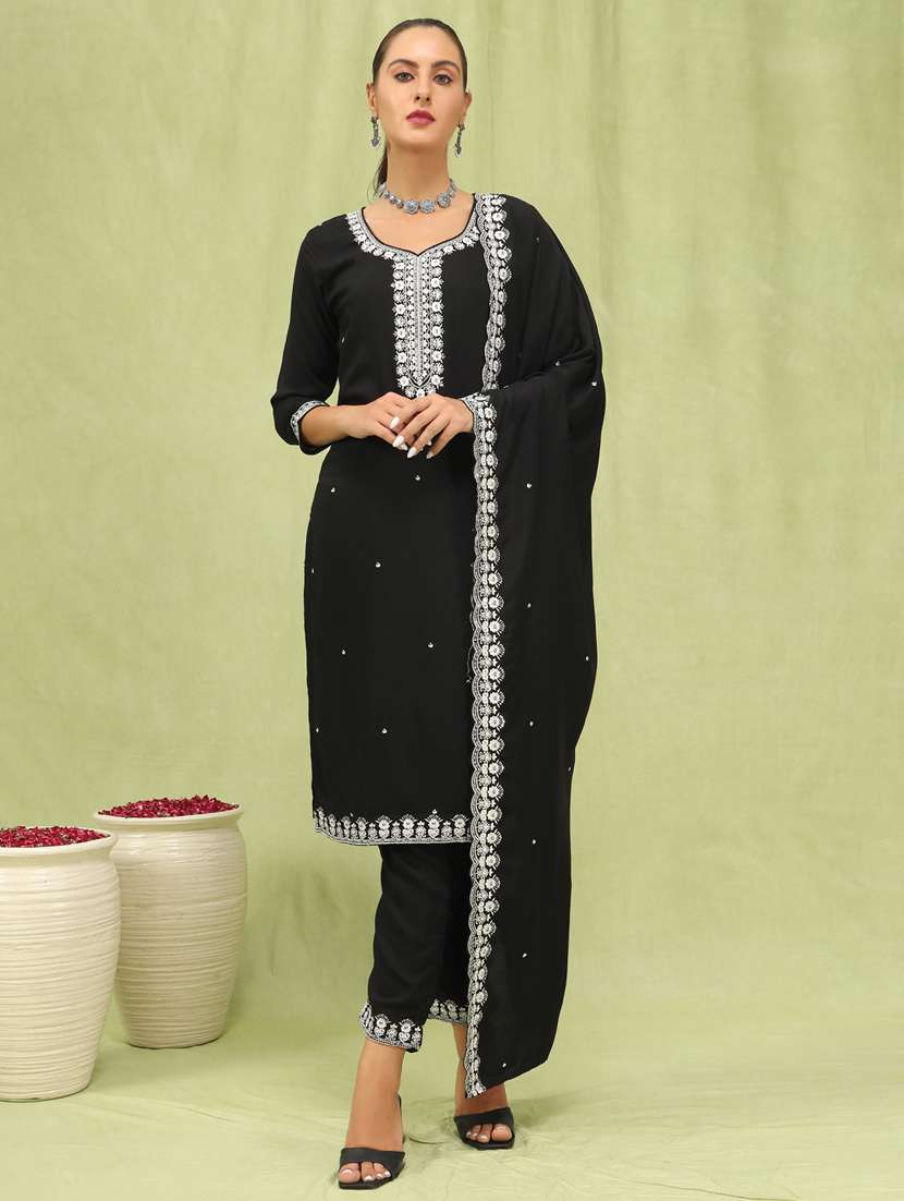 women black kurta dupatta set
