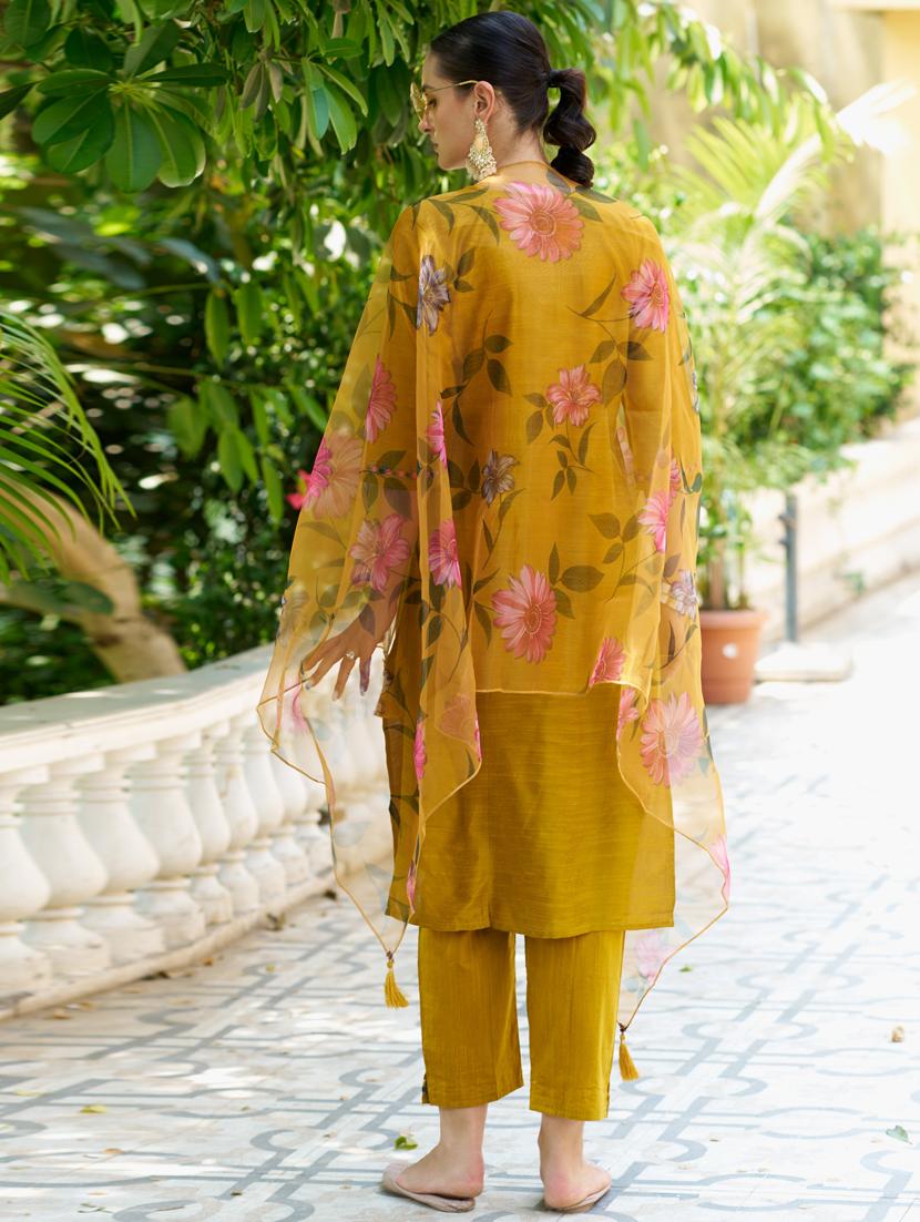 women mustard kurta dupatta set - 21450947 - Standard Image - 2