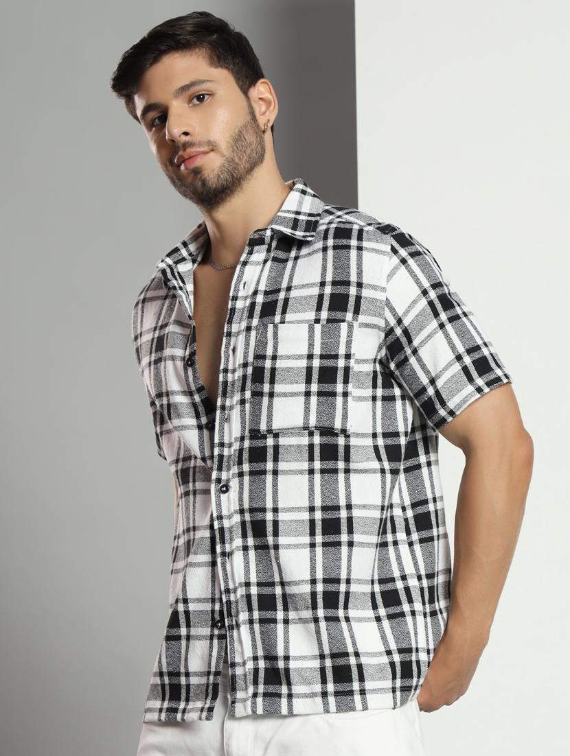men checkered short sleeved casual shirt - 21451157 - Standard Image - 2