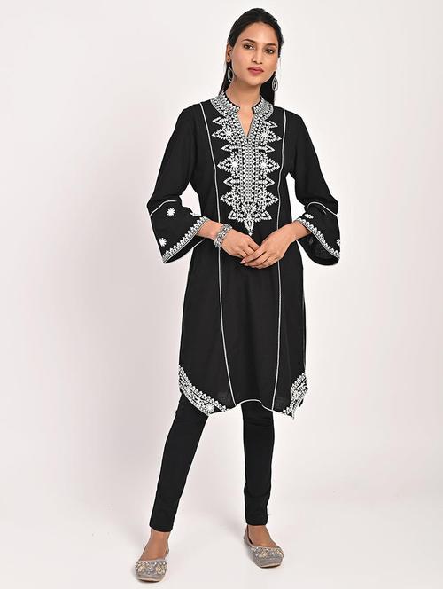 women embroidered straight kurta - 21451620 - Standard Image - 0