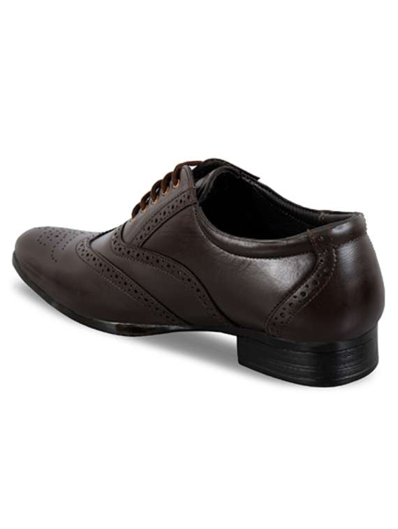 men solid lace-up brouges - 21452385 -  Standard Image - 2