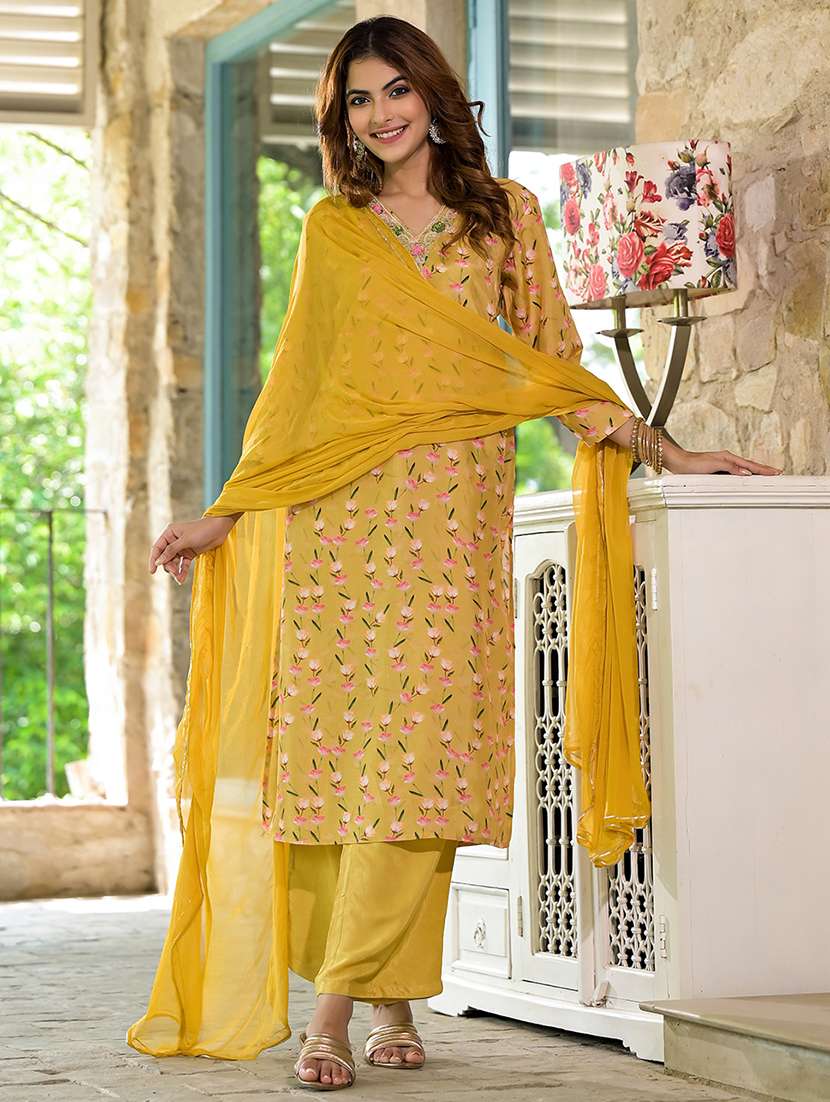 women three quarter sleeve kurta pant with dupatta set - 21454593 -  Standard Image - 2