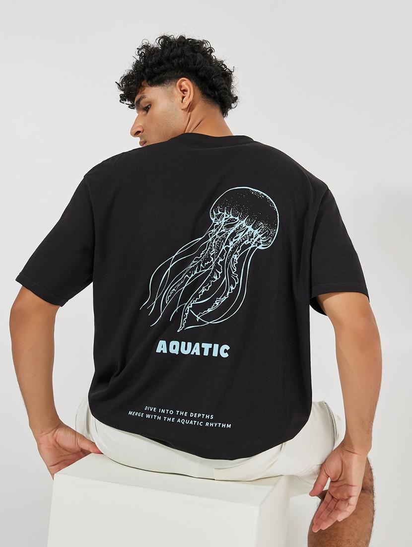 men round neck short sleeve t-shirt - 21456217 - Standard Image - 2