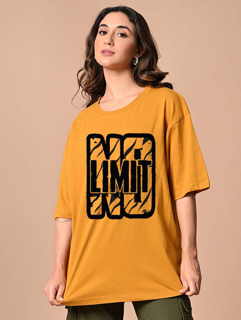 women round neck typographic regular t-shirt