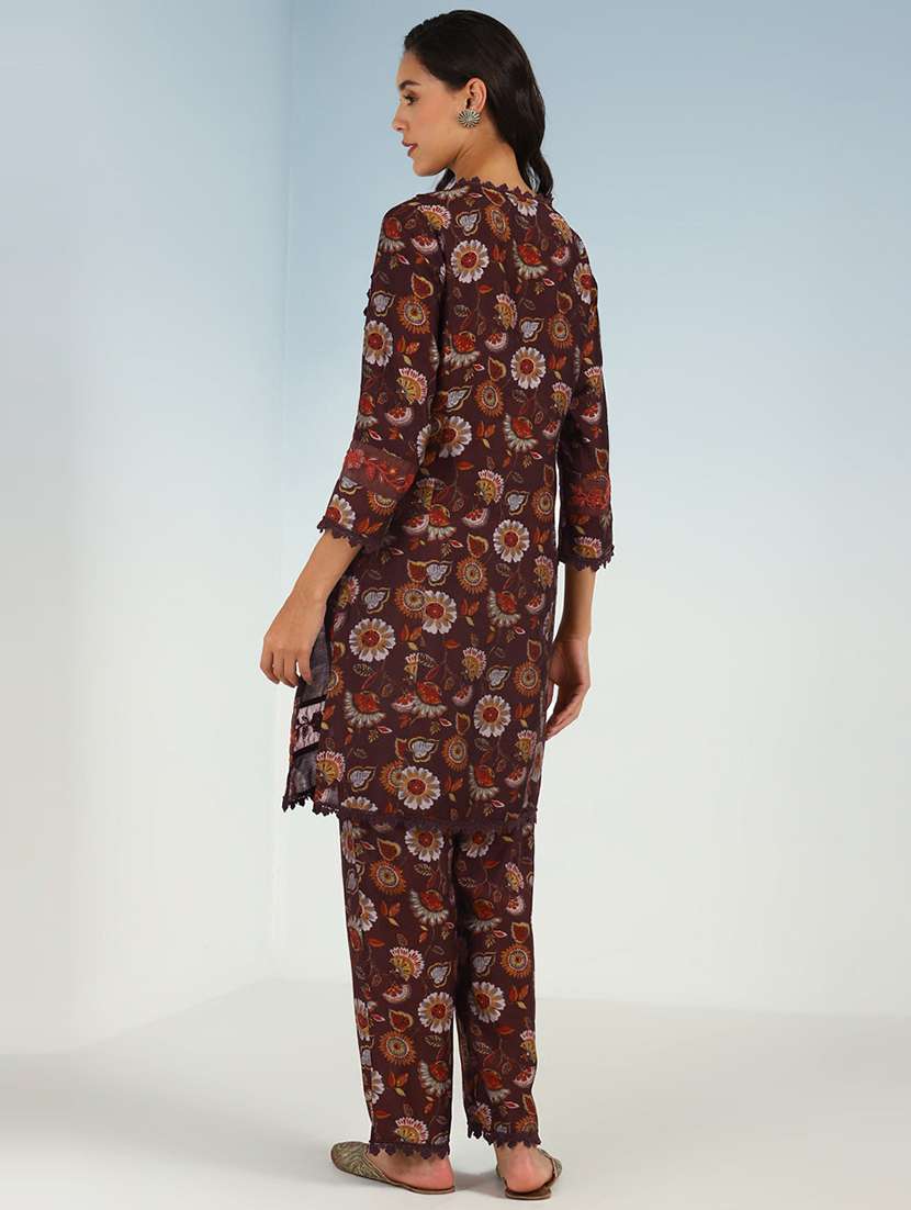 women maroon floral printed kurta pant set - 21458988 - Standard Image - 2