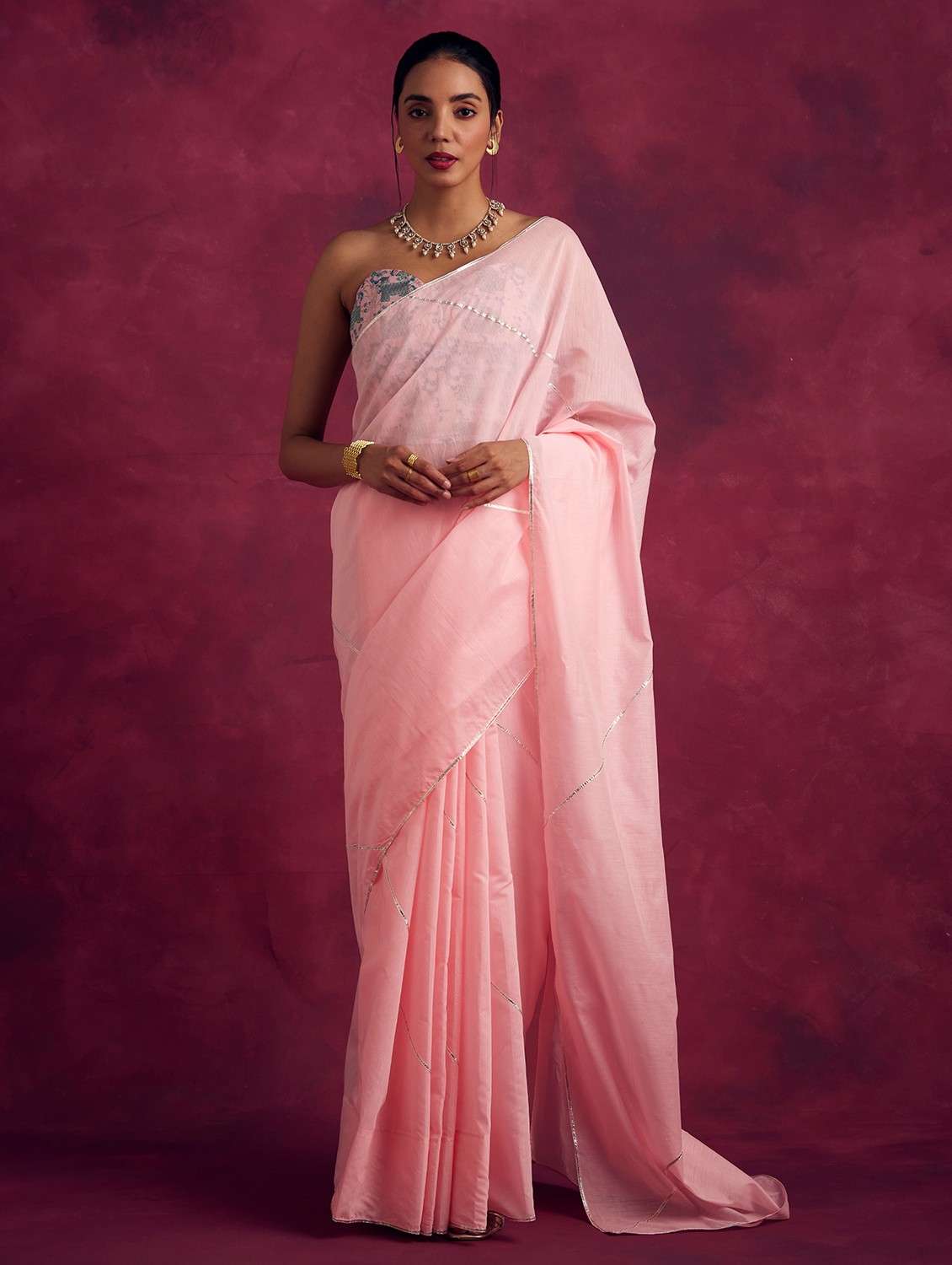 women solid plain saree - 21459955 - Zoom Image - 0
