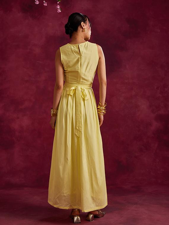 yellow solid flared skirt - 21460044 - Standard Image - 2