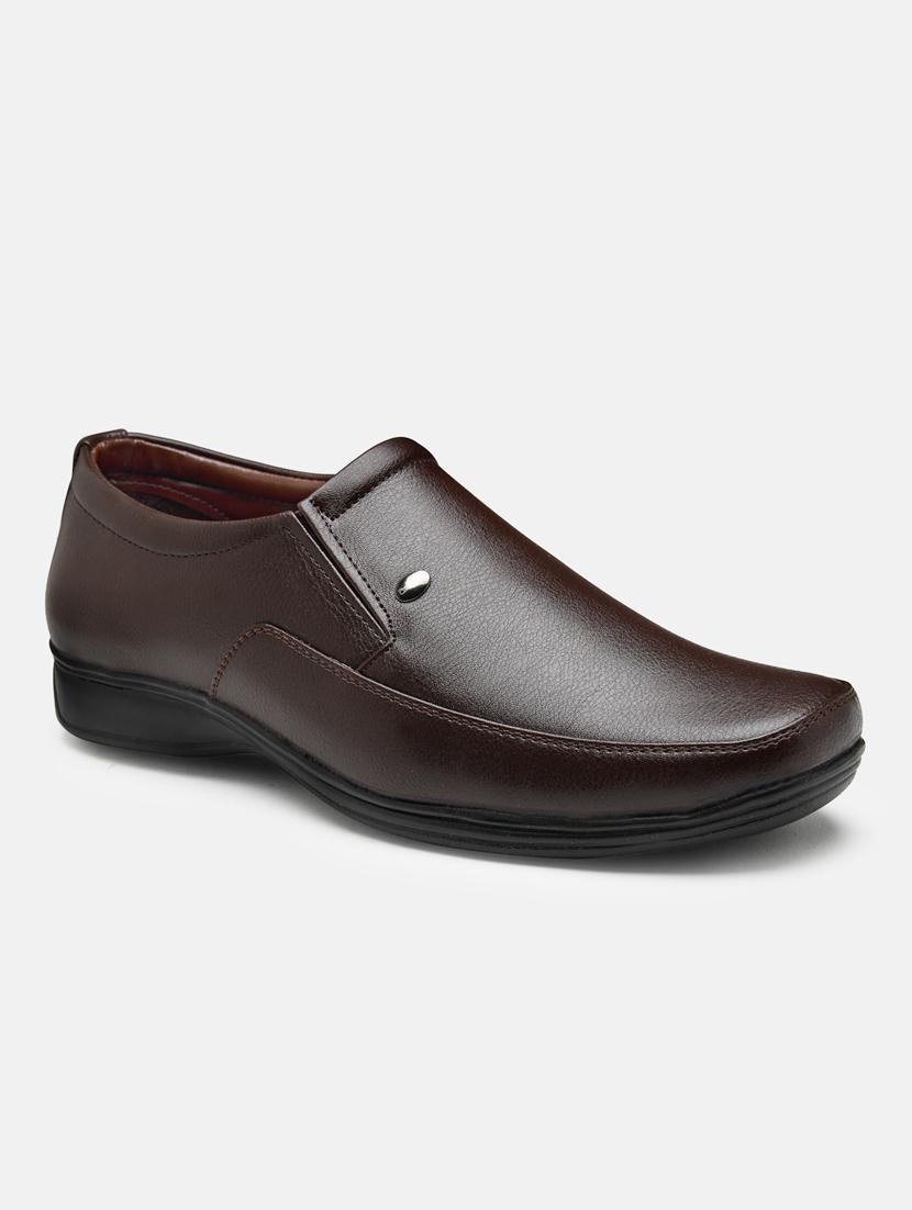 men slip on formal shoes - 21460203 - Standard Image - 2