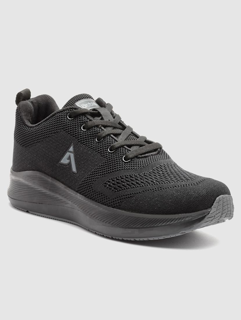men lace up sports shoes - 21460433 - Standard Image - 2