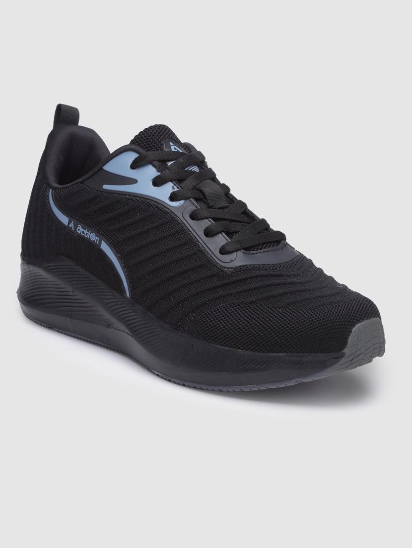 men lace up sports shoes - 21460544 - Standard Image - 2