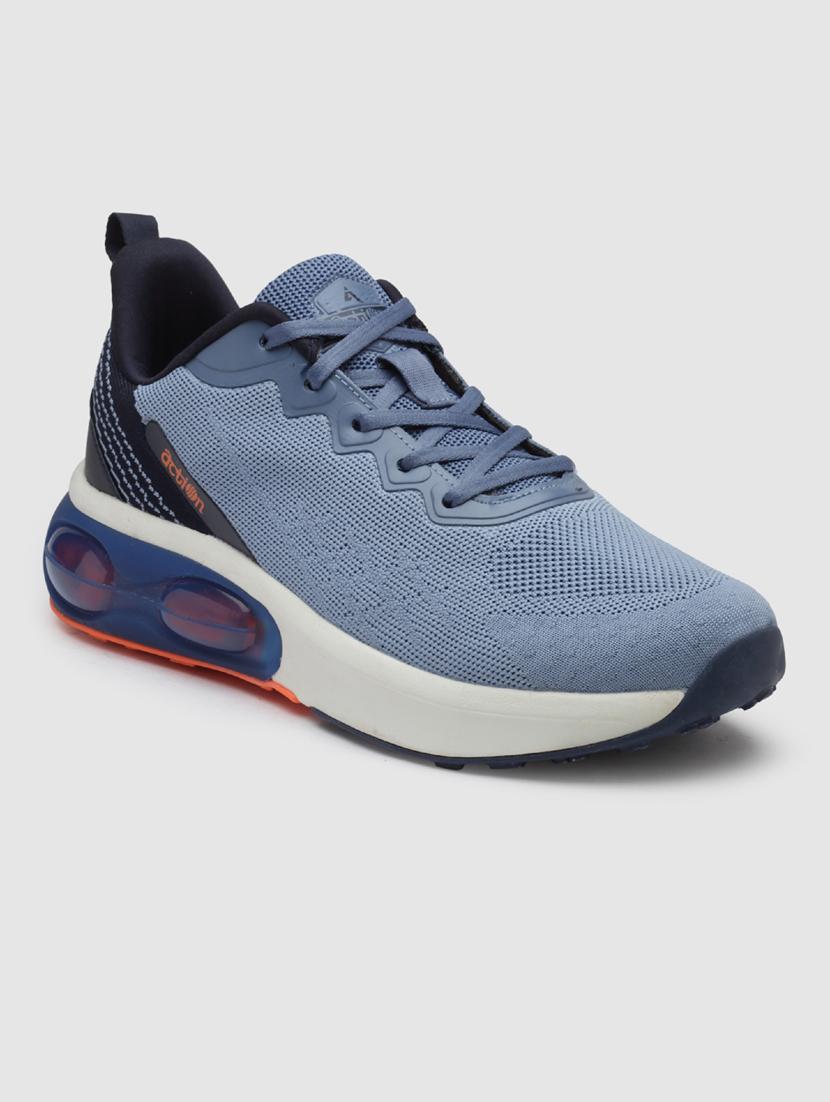men lace up sports shoes - 21460566 - Standard Image - 2