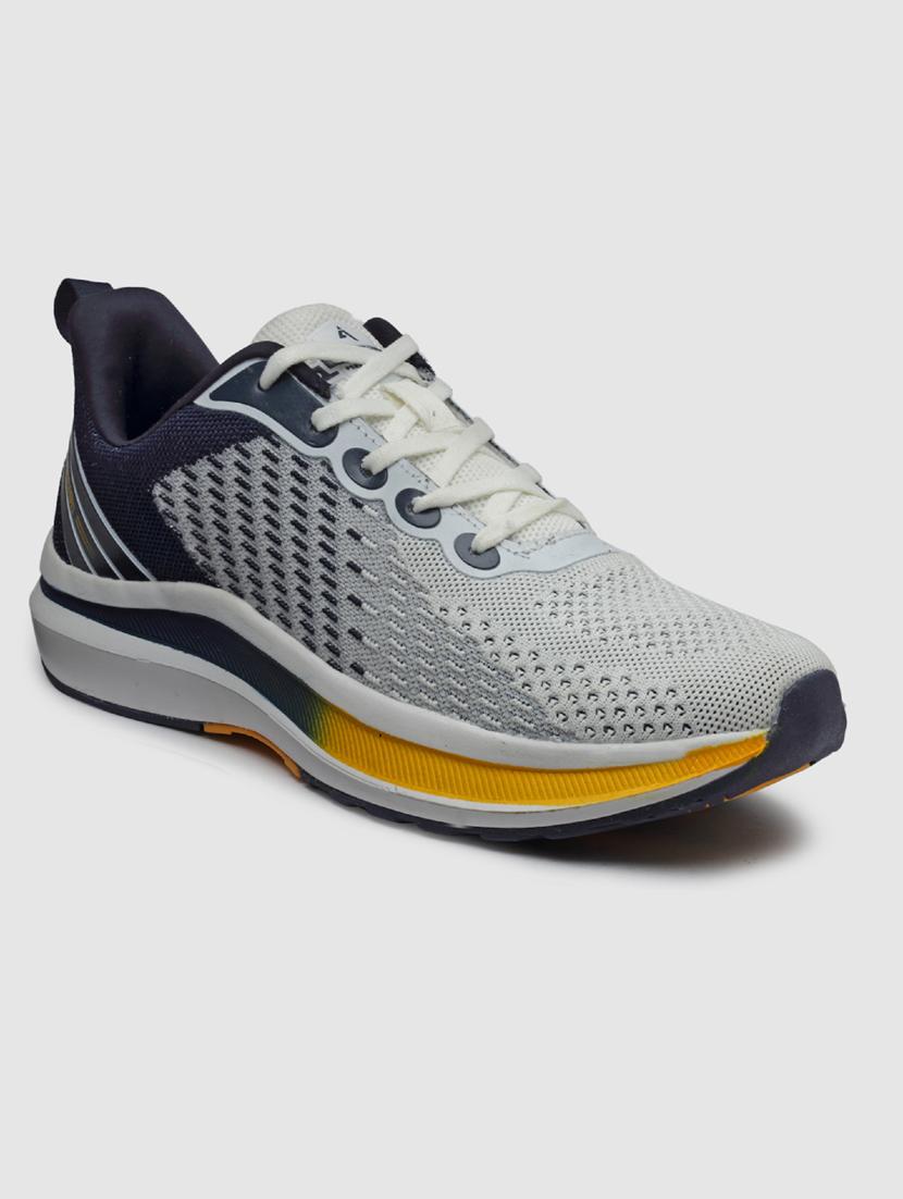 men lace up sports shoes - 21460572 - Standard Image - 2