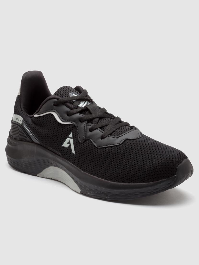 men lace up sports shoes - 21460585 - Standard Image - 2
