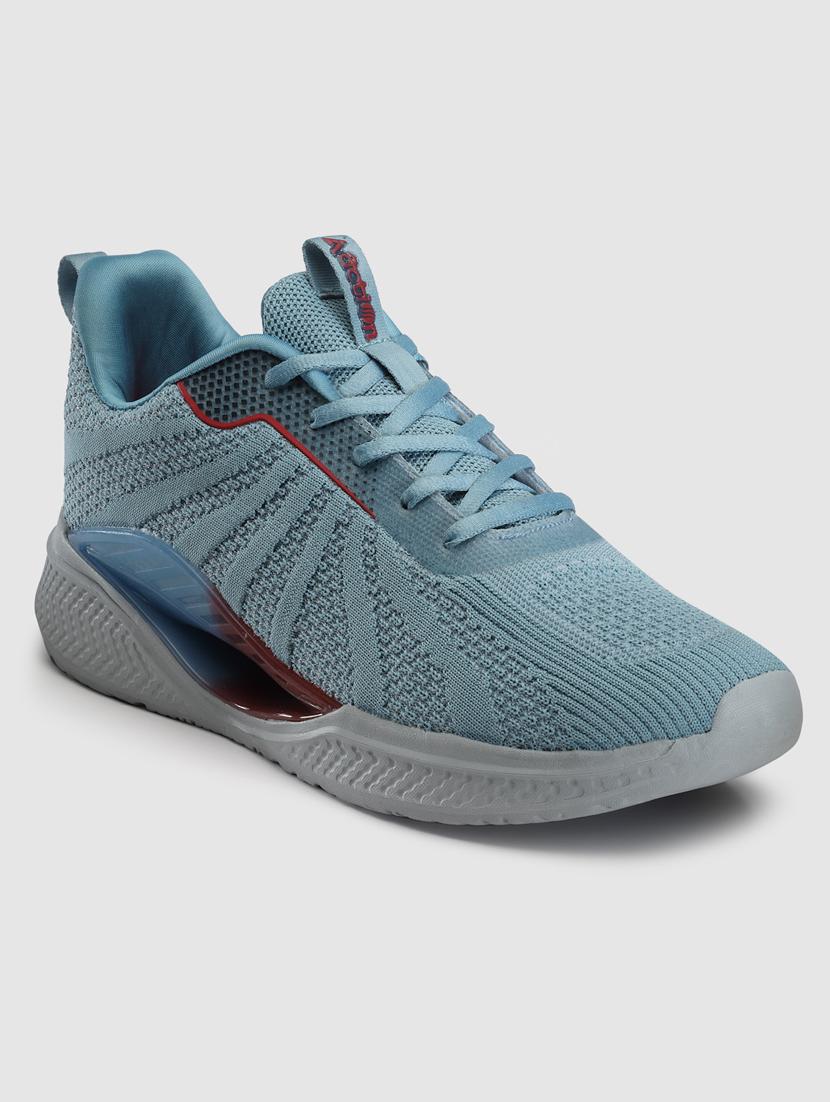 men lace up sports shoes - 21460633 - Standard Image - 2