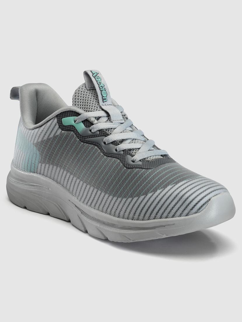 men lace up sports shoes - 21460780 - Standard Image - 2