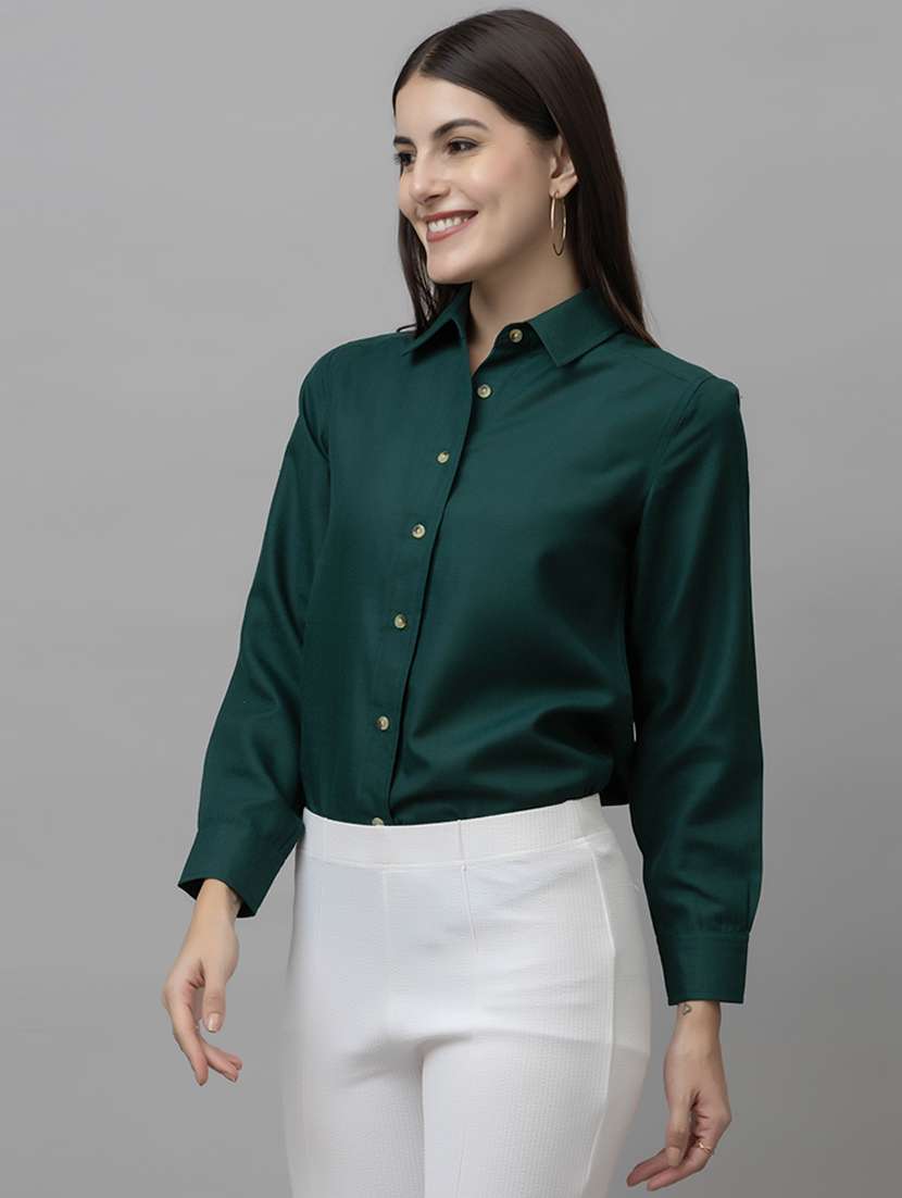 women solid collared long sleeves shirt