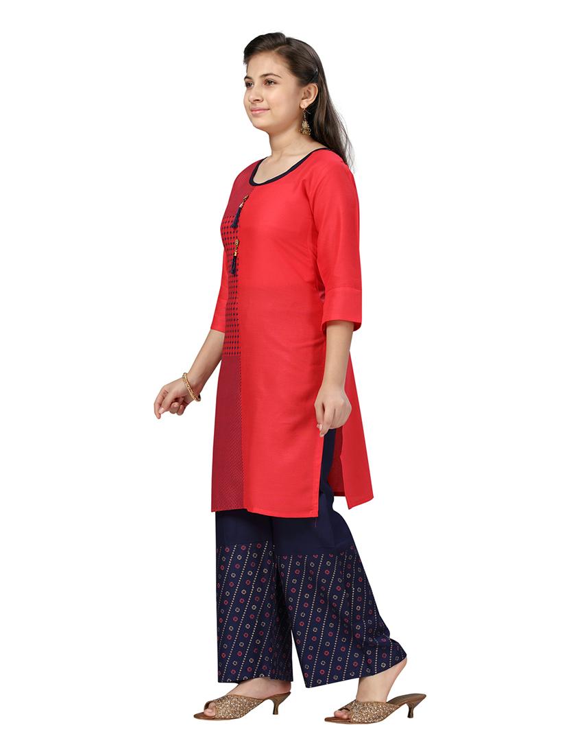 girls red cotton kurta pant suit set - 21462571 - Standard Image - 2