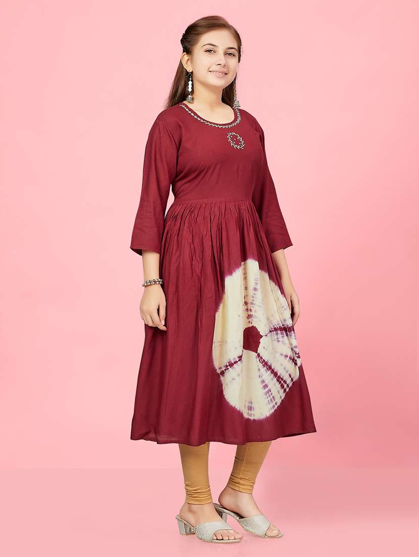 girls maroon cotton flared kurti - 21462699 - Standard Image - 2