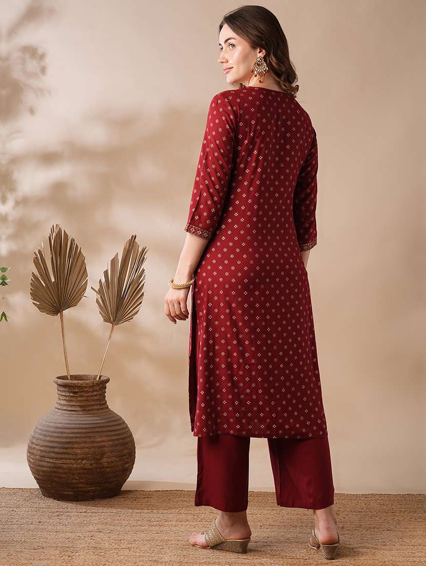 globus women maroon round neck ethnic motifs gold foil print straight workwear kurta & elasticated pants set - 21463092 - Standard Image - 2