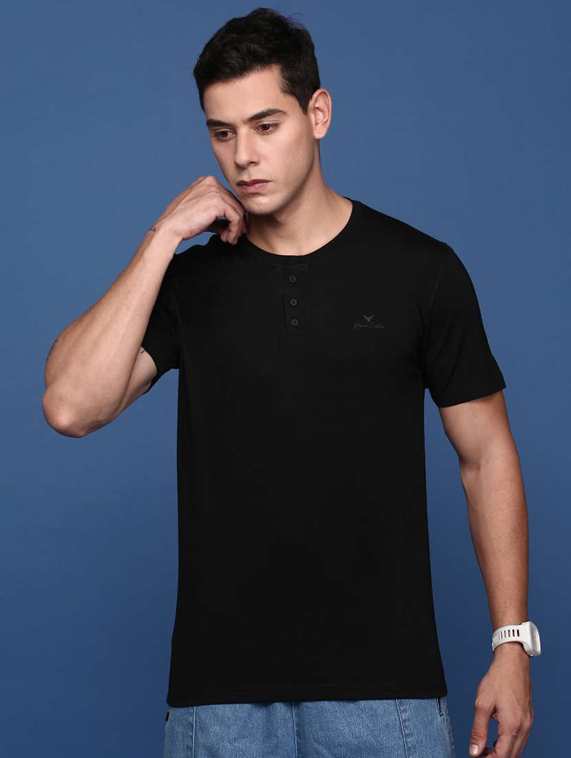men solid round neck t-shirt