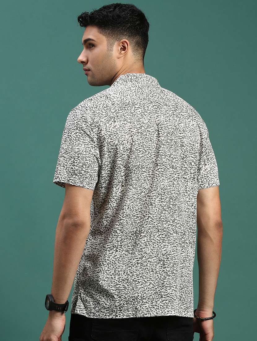 men printed short sleeve casual shirt - 21463250 -  Standard Image - 2