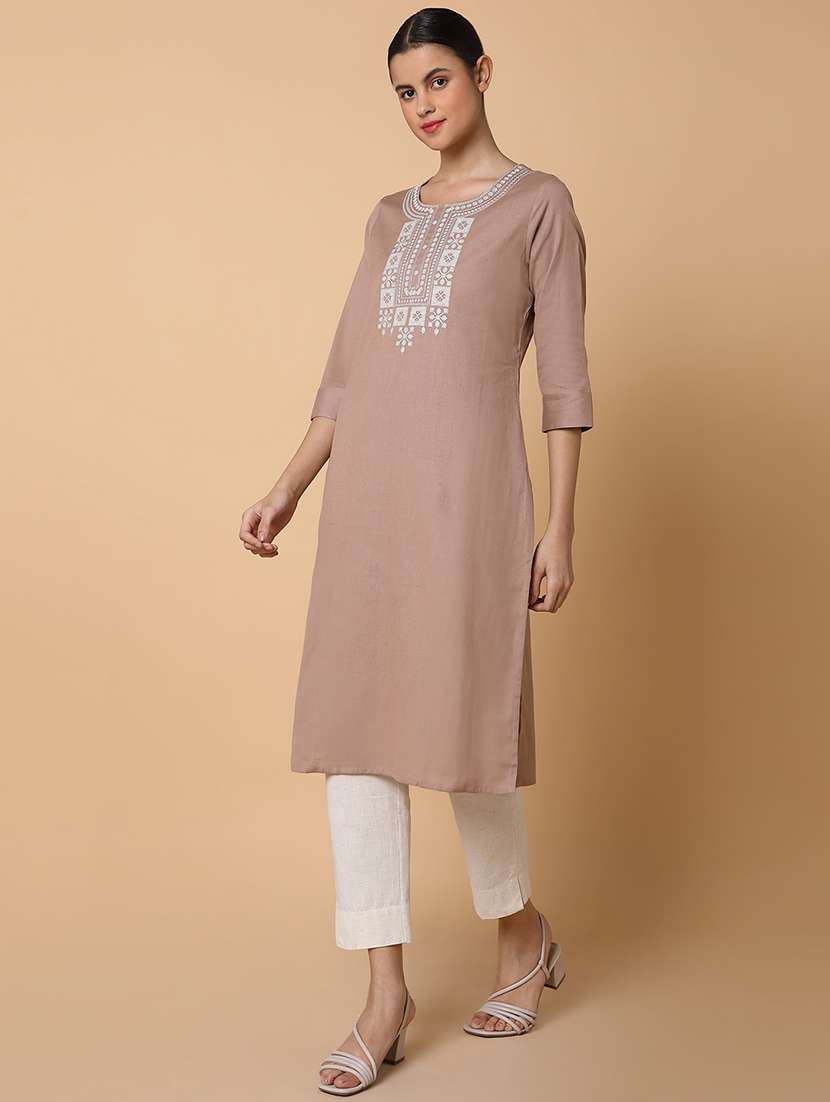 women three quarter sleeve straight kurta - 21463650 - Standard Image - 2