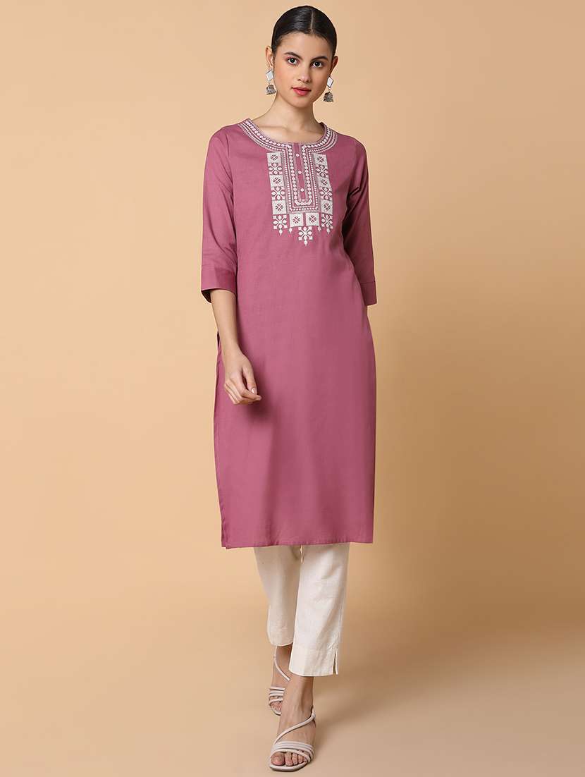 women three quarter sleeve straight kurta - 21463651 - Zoom Image - 0