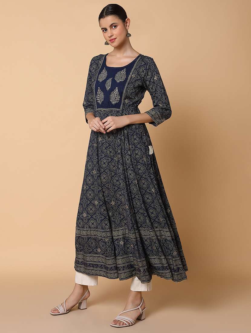 women three quarter sleeve anarkali kurta - 21463678 -  Standard Image - 2