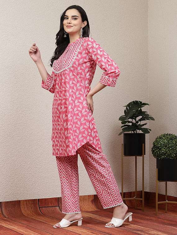 women pink printed kurta palazzo set - 21468567 -  Standard Image - 2