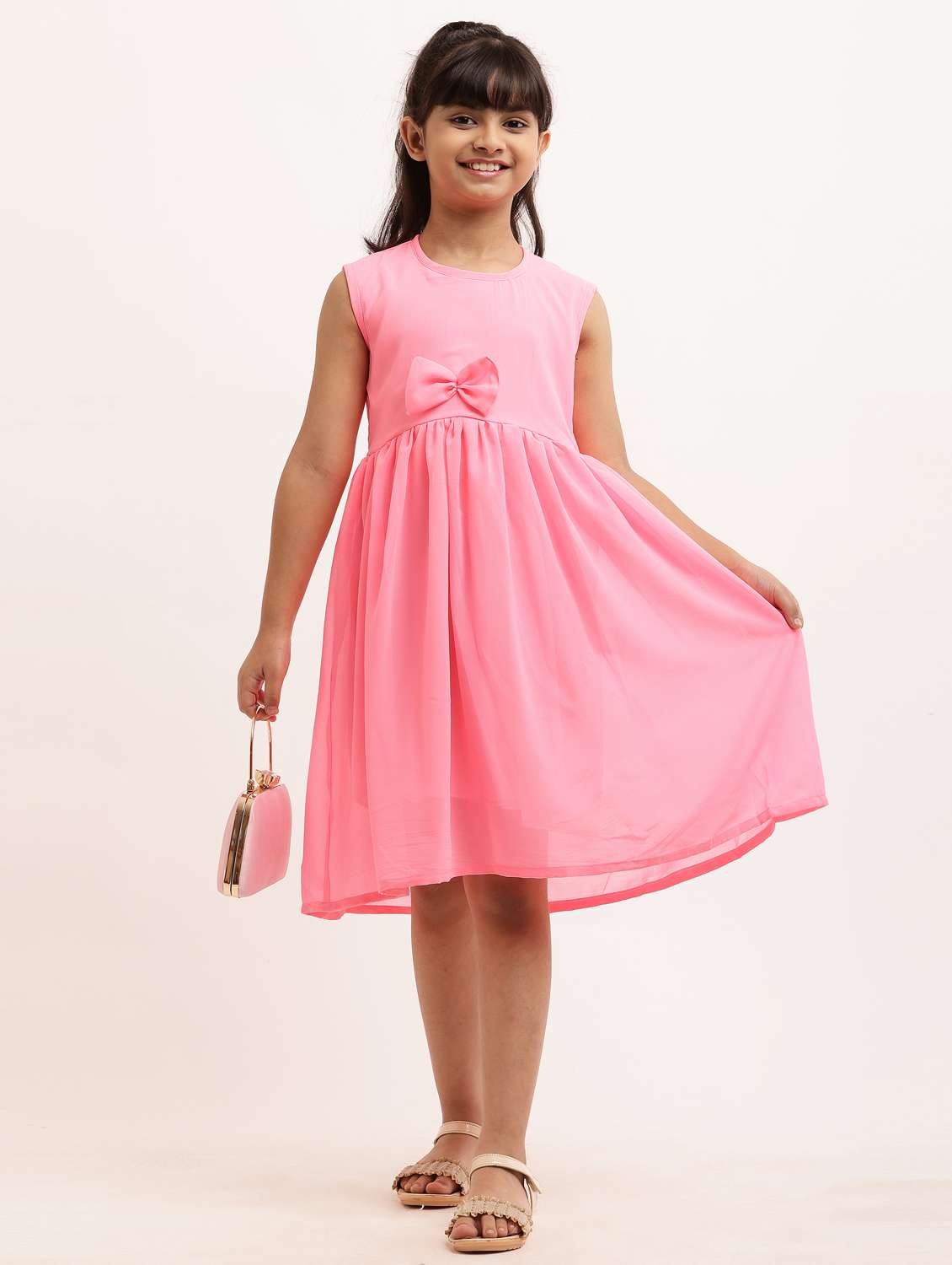 girl solid sleevless crepe frock