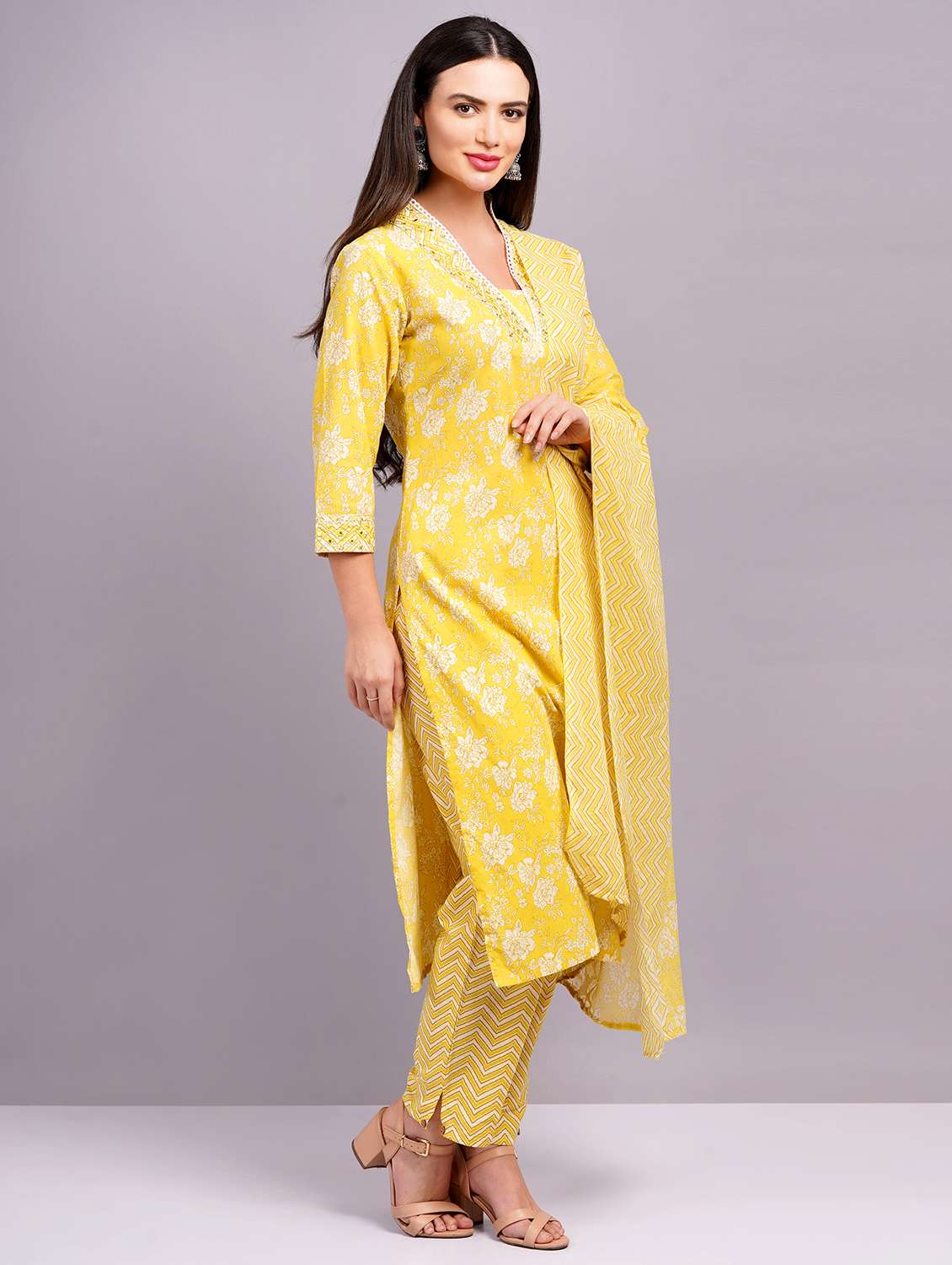 women floral printed three quarter sleeves suit set - 21481186 - Standard Image - 2