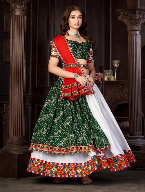 women white flared lehenga - 21481805 -  Standard Image - 0