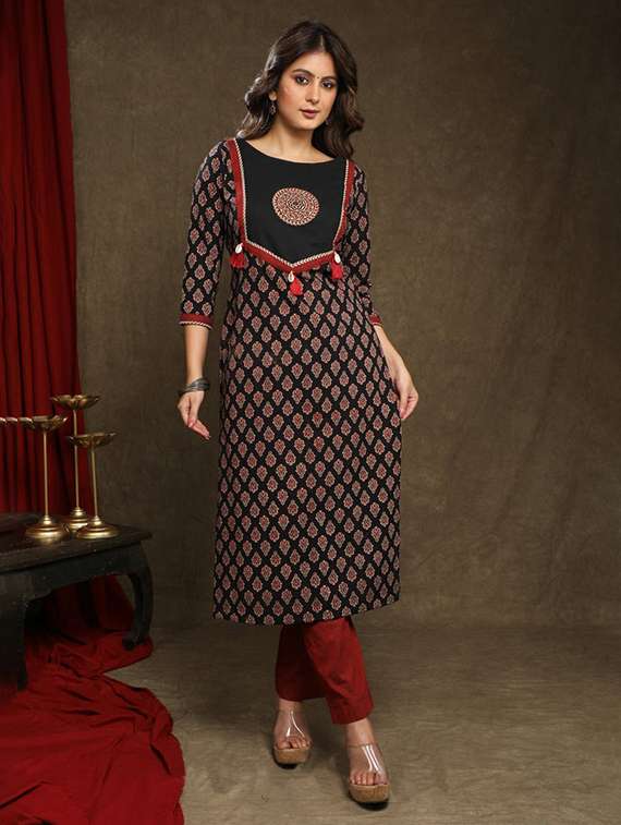 women three quarter sleeve straight kurta