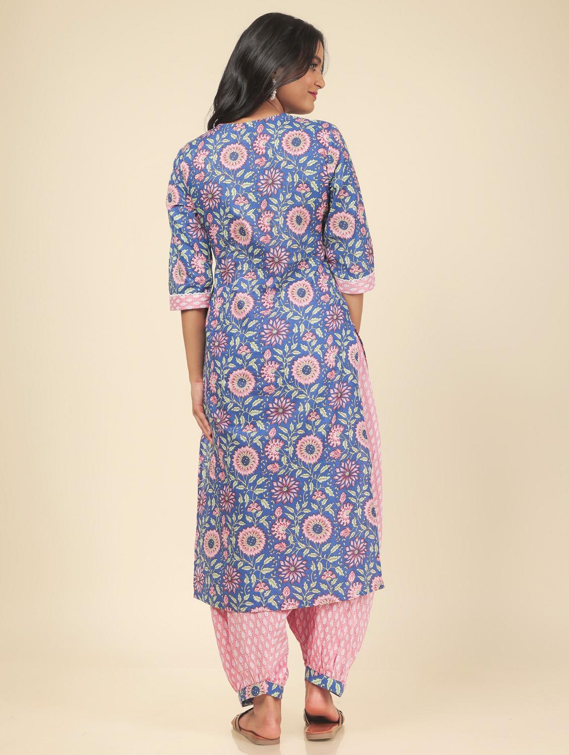 women three quarter sleeve straight kurta - 21482539 - Standard Image - 2