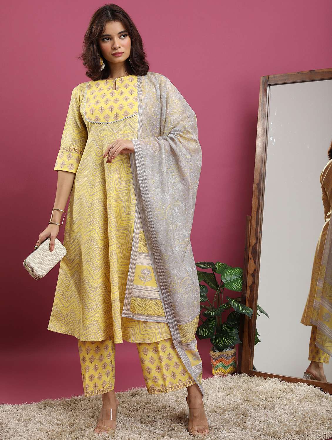 women printed kurta palazzo set with dupatta