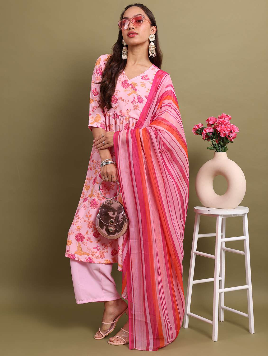 women floral printed kurta palazzo set with dupatta