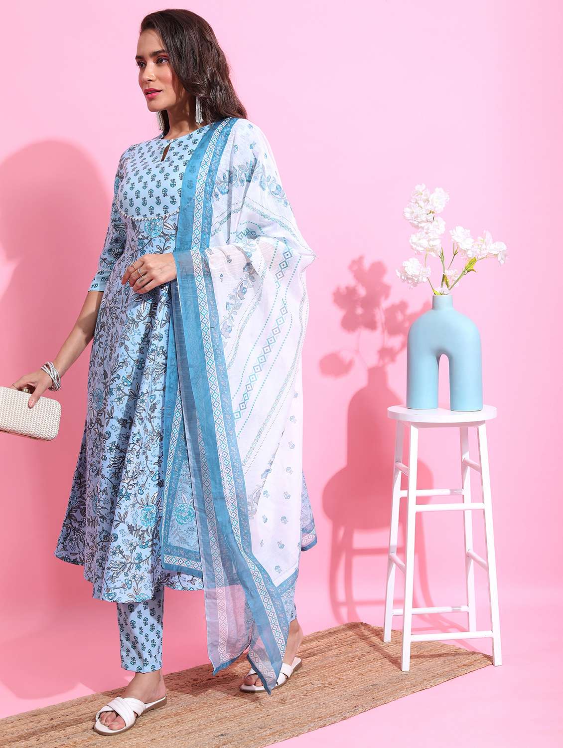 women floral printed kurta pant set with dupatta - 21486498 -  Standard Image - 2