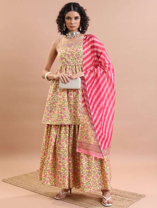 women floral printed kurta sharara set with dupatta - 21486513 - Standard Image - 0