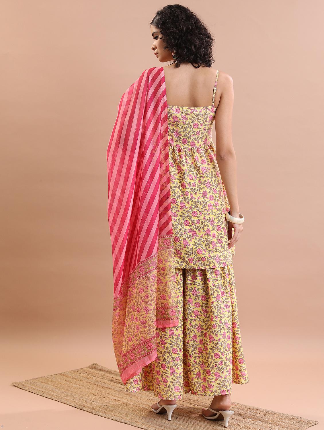 women floral printed kurta sharara set with dupatta - 21486513 - Standard Image - 2
