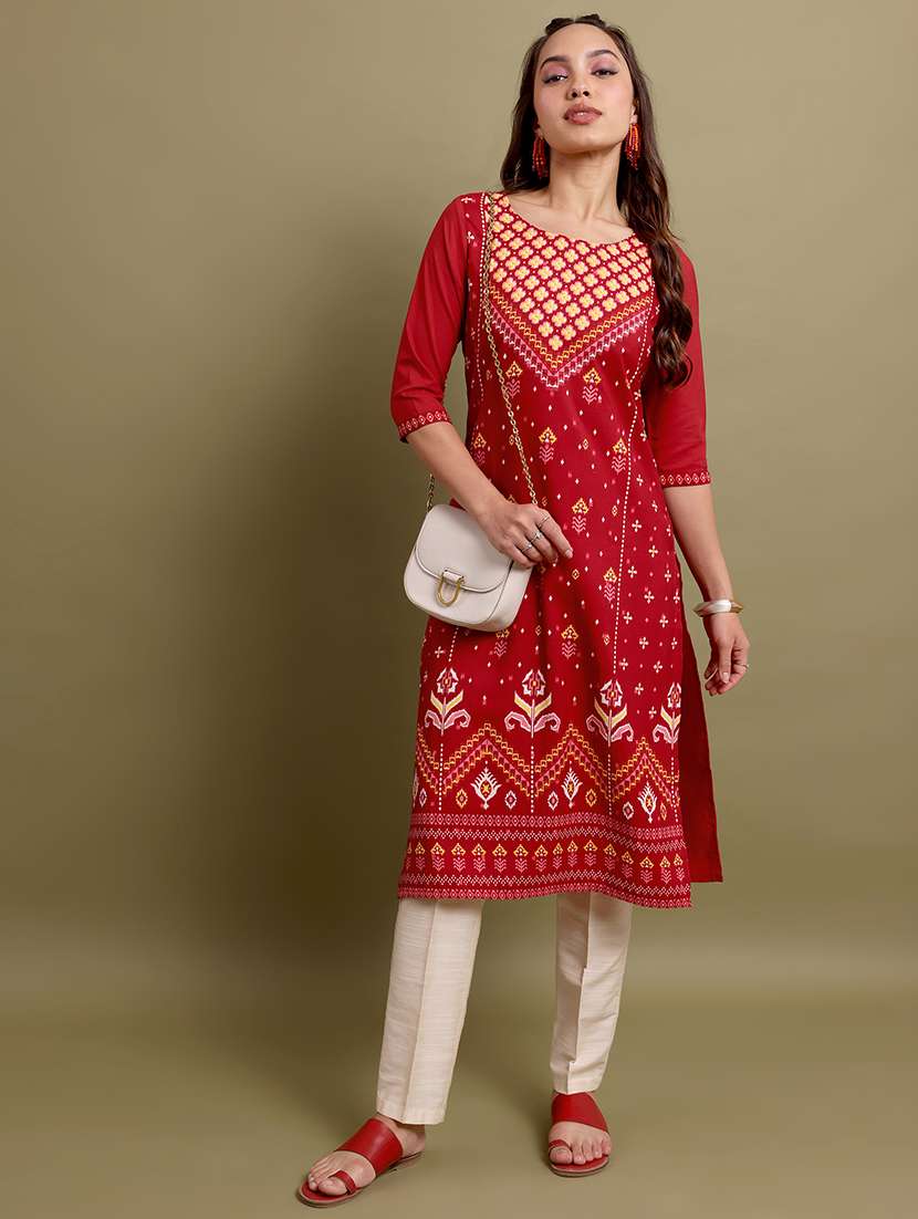 women three quarter sleeve printed a-line kurta - 21486640 - Zoom Image - 0