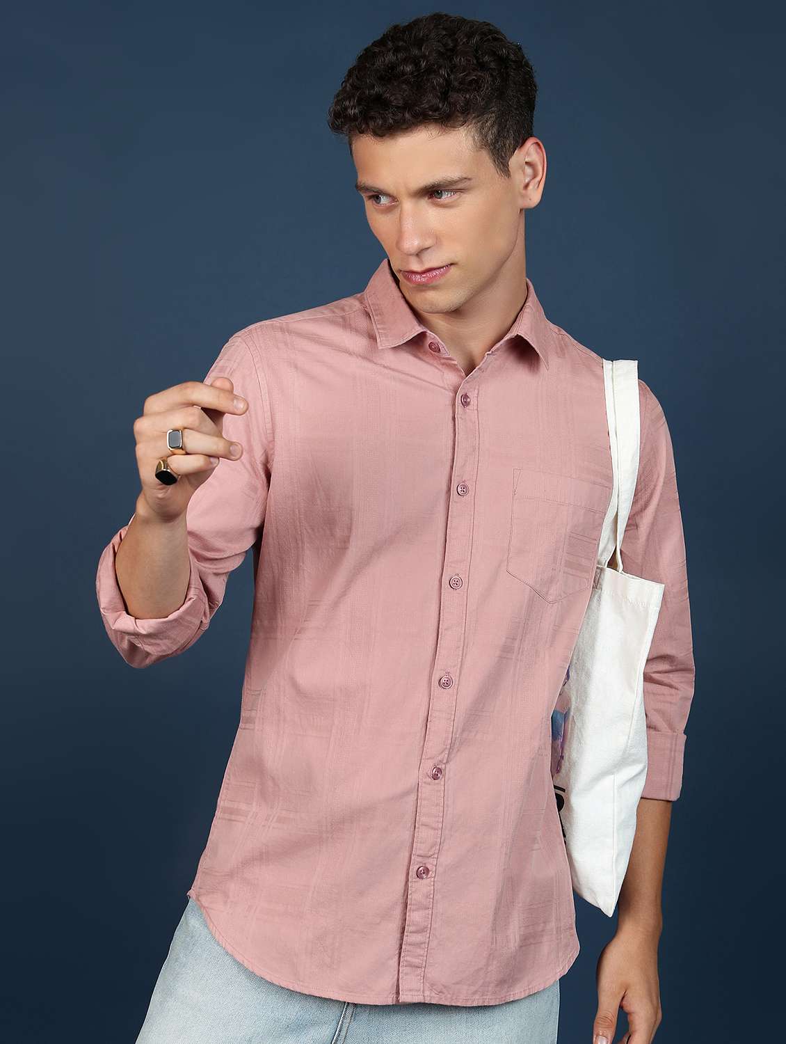 men solid checks casual shirt